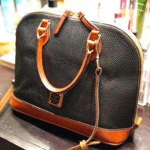 Dooney & Bourke
Pebble Zip Zip Satchel